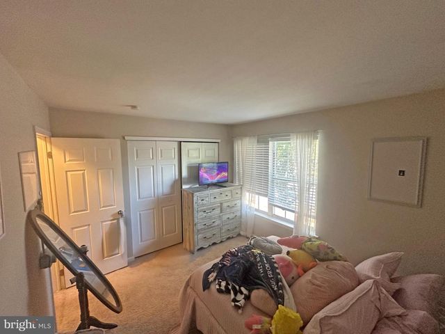 266 DOCHERY PL, Somerset, NJ 08873