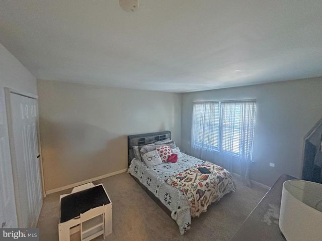 266 DOCHERY PL, Somerset, NJ 08873