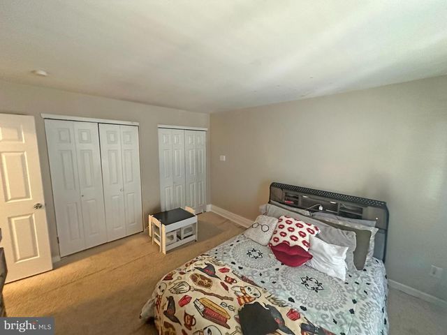 266 DOCHERY PL, Somerset, NJ 08873