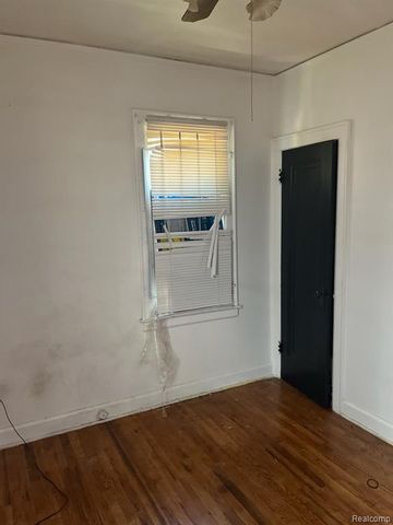 14880 Mendota Street, Detroit, MI 48238