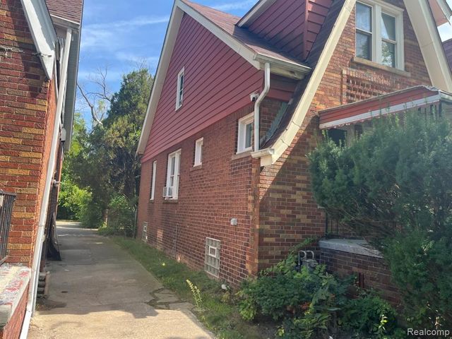 14880 Mendota Street, Detroit, MI 48238