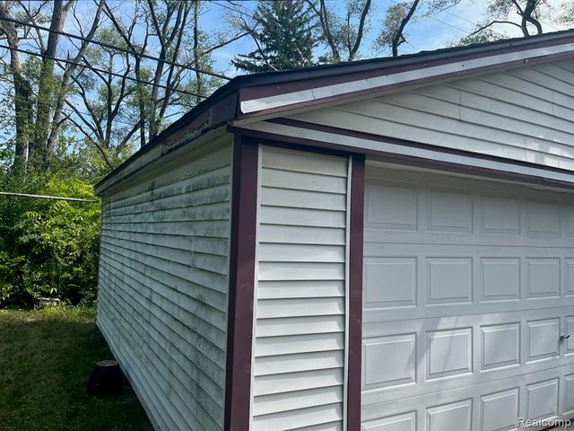 14880 Mendota Street, Detroit, MI 48238