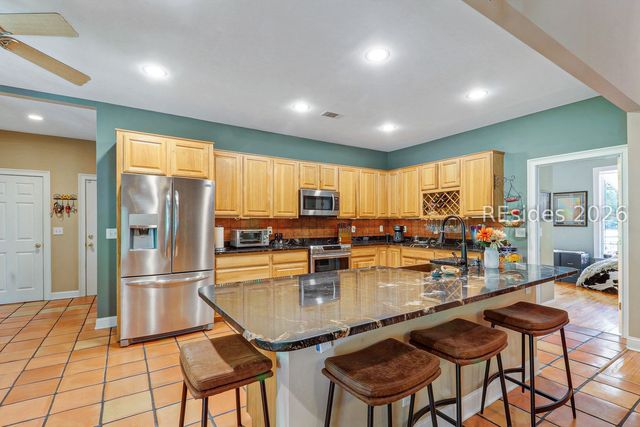 7724 Bees Creek Rd, Ridgeland, SC 29936