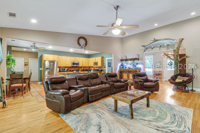 7724 Bees Creek Rd, Ridgeland, SC 29936