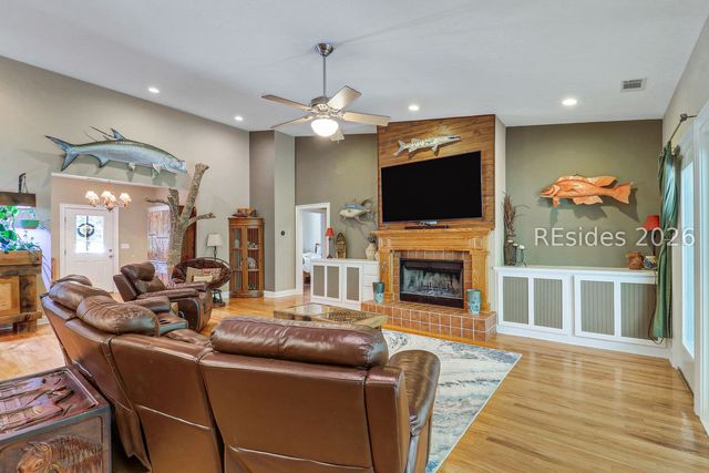7724 Bees Creek Rd, Ridgeland, SC 29936