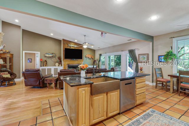 7724 Bees Creek Rd, Ridgeland, SC 29936