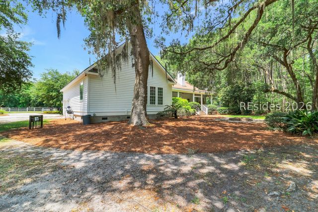 7724 Bees Creek Rd, Ridgeland, SC 29936
