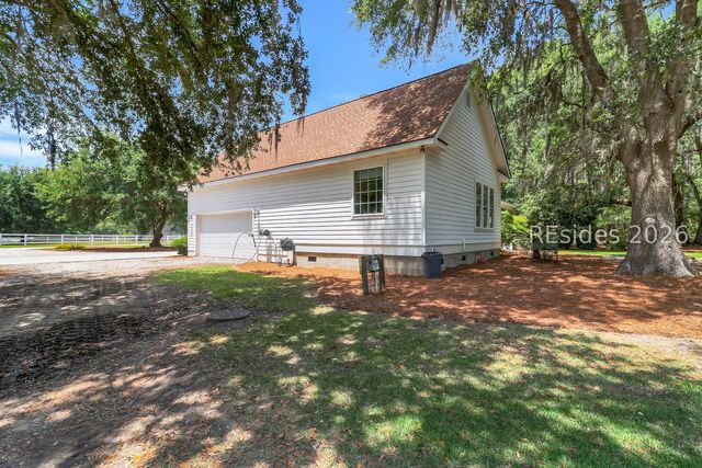 7724 Bees Creek Rd, Ridgeland, SC 29936