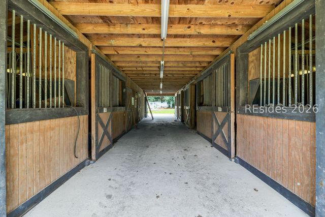 7724 Bees Creek Rd, Ridgeland, SC 29936