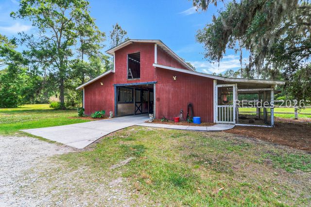 7724 Bees Creek Rd, Ridgeland, SC 29936
