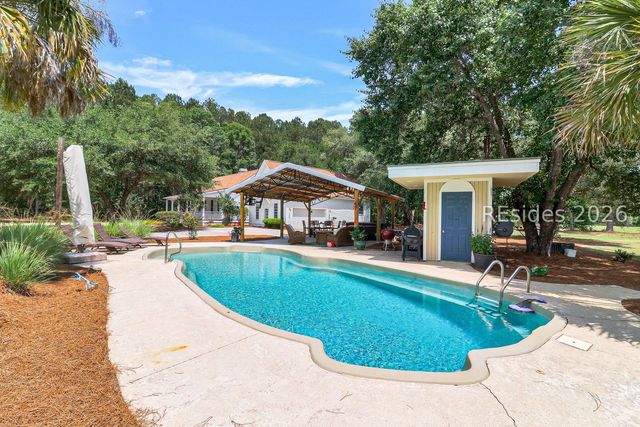 7724 Bees Creek Rd, Ridgeland, SC 29936
