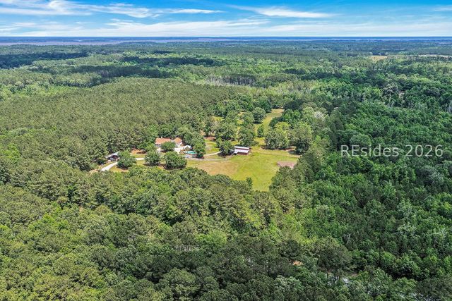 7724 Bees Creek Rd, Ridgeland, SC 29936