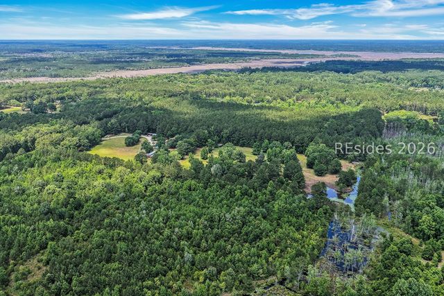 7724 Bees Creek Rd, Ridgeland, SC 29936