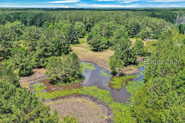 7724 Bees Creek Rd, Ridgeland, SC 29936