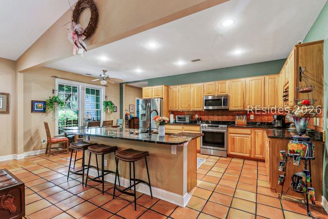 7724 Bees Creek Rd, Ridgeland, SC 29936