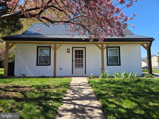 214 N LIVERPOOL ST, Manchester, PA 17345