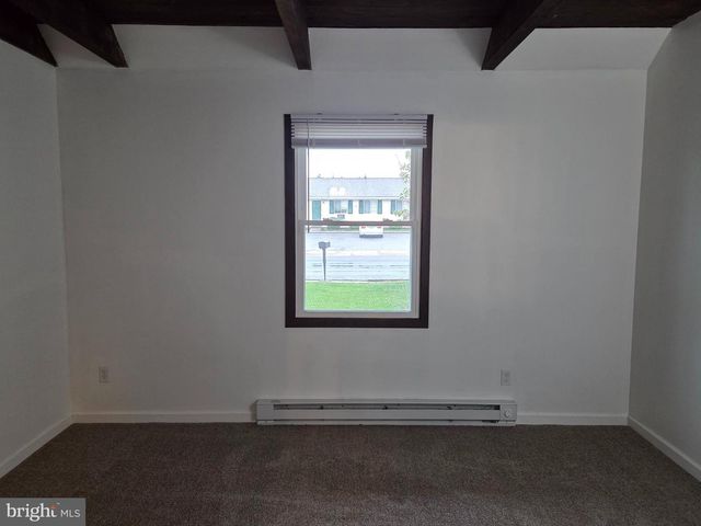 214 N LIVERPOOL ST, Manchester, PA 17345