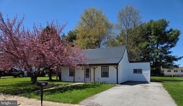 214 N LIVERPOOL ST, Manchester, PA 17345