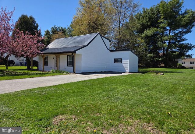 214 N LIVERPOOL ST, Manchester, PA 17345