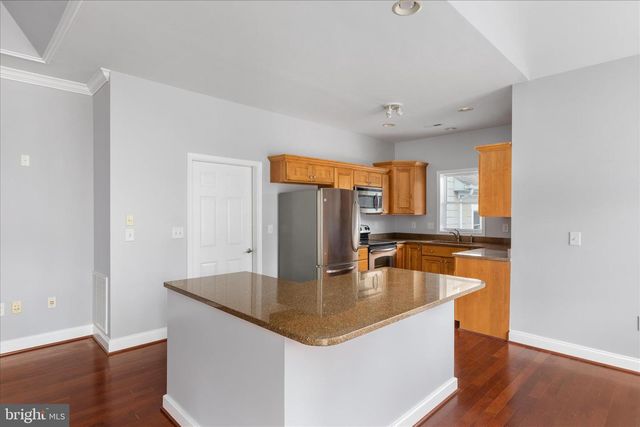 88 SIGNAL KNOB COTTAGE DR, Strasburg, VA 22657