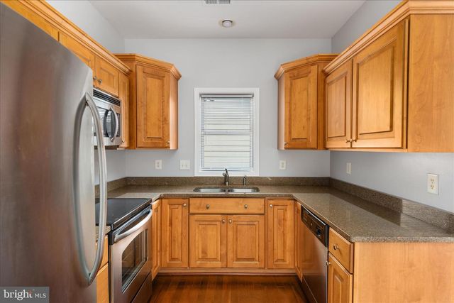 88 SIGNAL KNOB COTTAGE DR, Strasburg, VA 22657