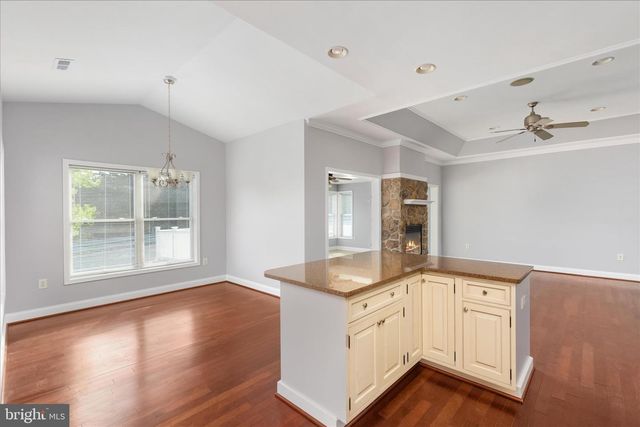 88 SIGNAL KNOB COTTAGE DR, Strasburg, VA 22657