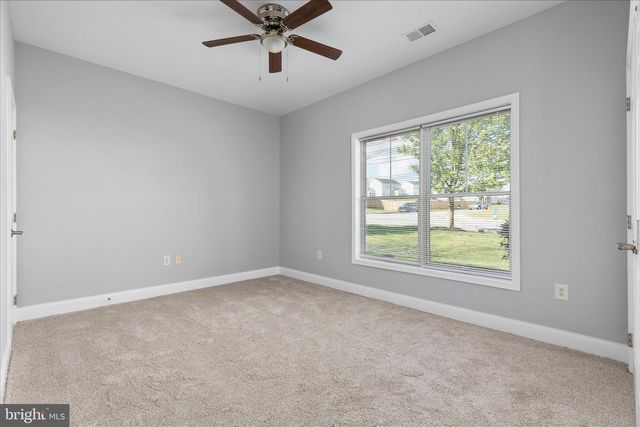 88 SIGNAL KNOB COTTAGE DR, Strasburg, VA 22657