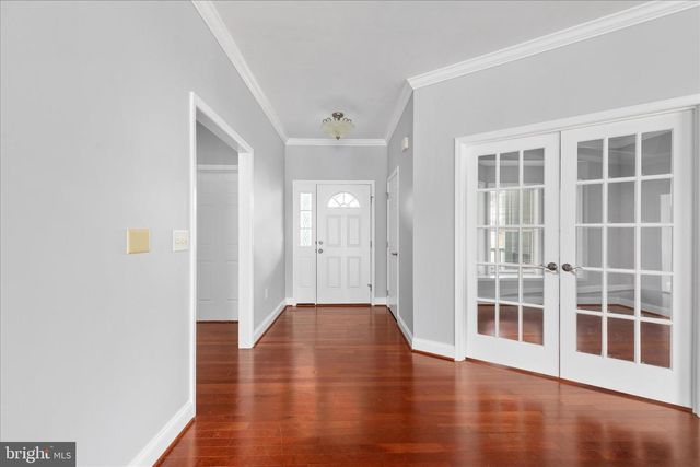 88 SIGNAL KNOB COTTAGE DR, Strasburg, VA 22657