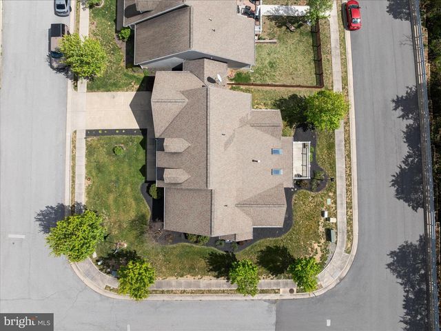 88 SIGNAL KNOB COTTAGE DR, Strasburg, VA 22657