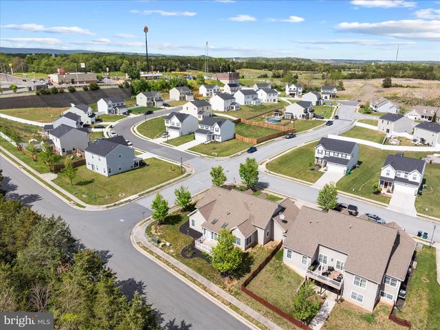 88 SIGNAL KNOB COTTAGE DR, Strasburg, VA 22657