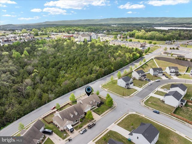 88 SIGNAL KNOB COTTAGE DR, Strasburg, VA 22657