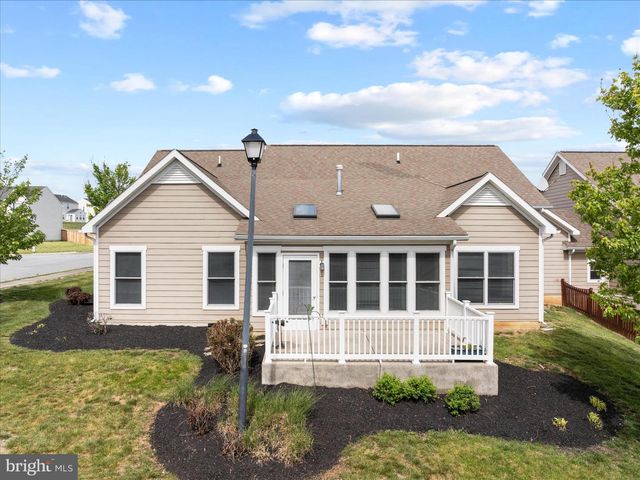 88 SIGNAL KNOB COTTAGE DR, Strasburg, VA 22657