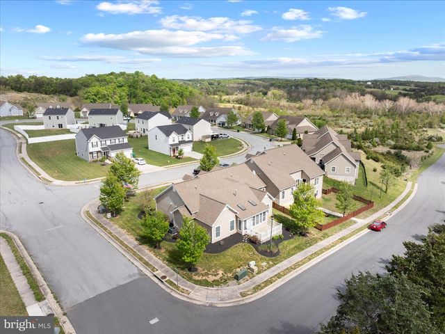 88 SIGNAL KNOB COTTAGE DR, Strasburg, VA 22657