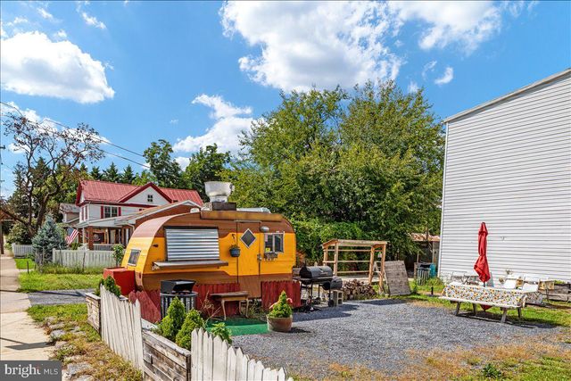 88 SIGNAL KNOB COTTAGE DR, Strasburg, VA 22657