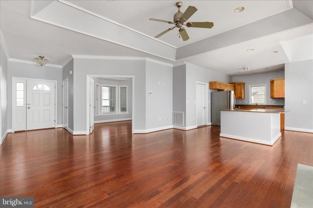 88 SIGNAL KNOB COTTAGE DR, Strasburg, VA 22657