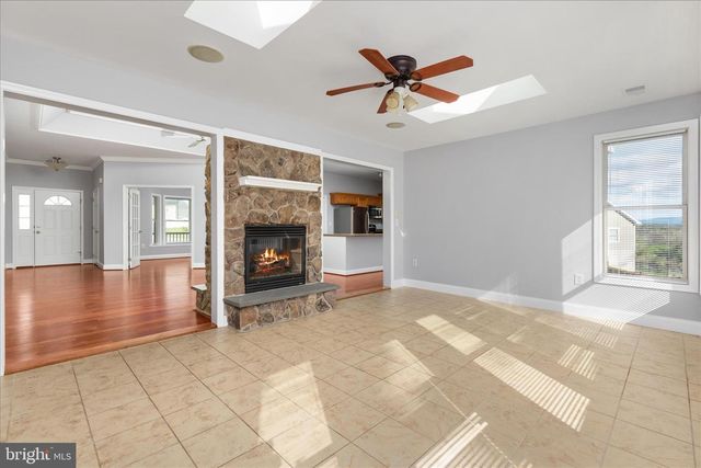 88 SIGNAL KNOB COTTAGE DR, Strasburg, VA 22657