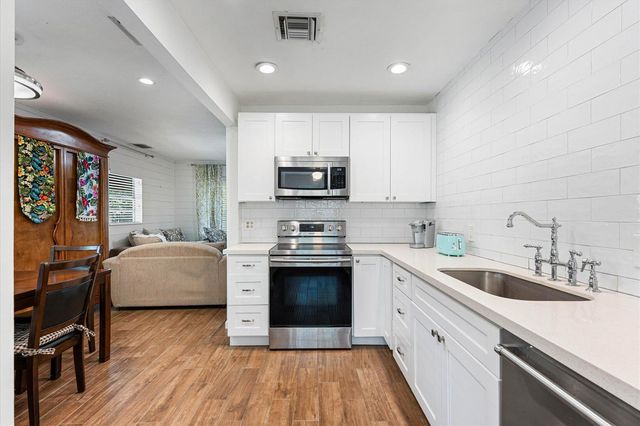 4880 LINCOLN Road, Delray Beach, FL 33445