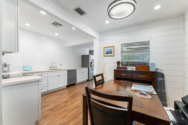 4880 LINCOLN Road, Delray Beach, FL 33445