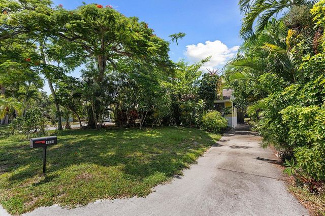 4880 LINCOLN Road, Delray Beach, FL 33445