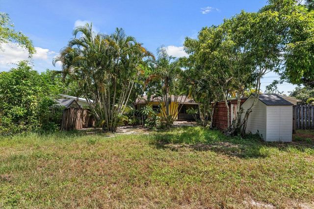 4880 LINCOLN Road, Delray Beach, FL 33445