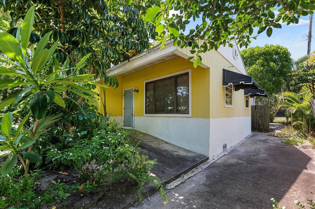 4880 LINCOLN Road, Delray Beach, FL 33445