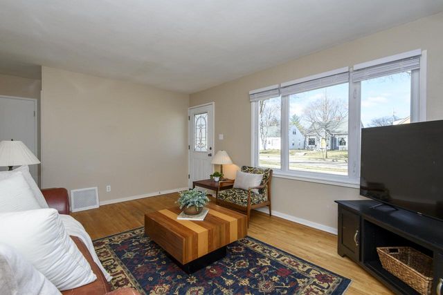 2924 N 79th STREET, Milwaukee, WI 53222