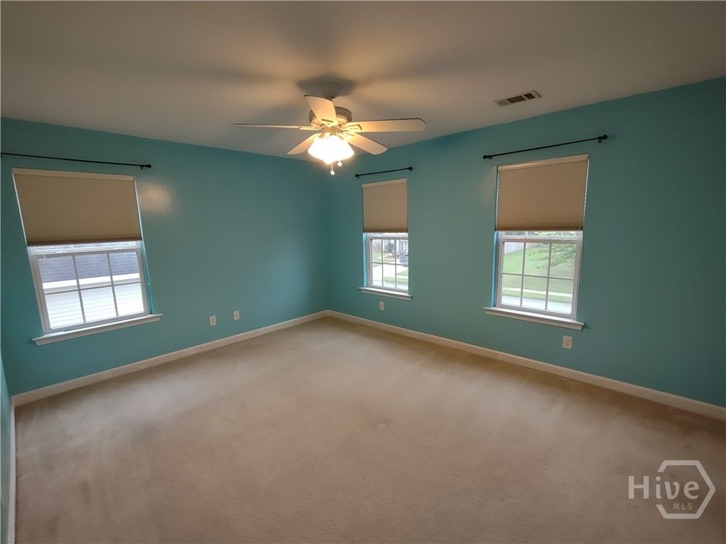 Image 17 of property listing at 72 Patriot Drive, Richmond Hill, GA 31324