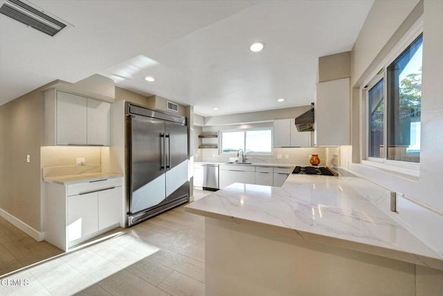 614 Starlight Crest Drive, La Canada Flintridge, CA 91011