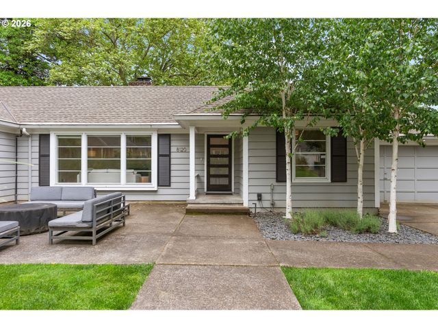 8120 Sw MAPLE Dr, Portland, OR 97225