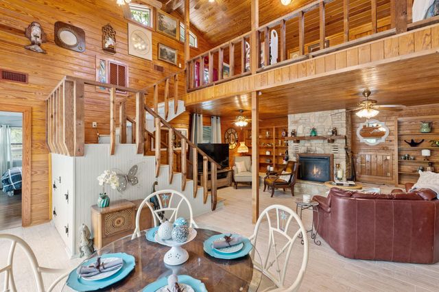 327 Mountain View DR, Sunrise Beach, TX 78643