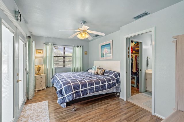 327 Mountain View DR, Sunrise Beach, TX 78643