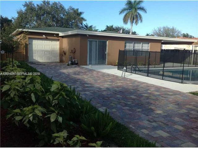 1324 Washington St, Hollywood, FL 33019