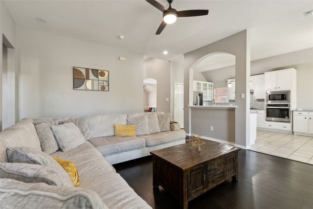 400 Sparrow Hawk, Mckinney, TX 75072