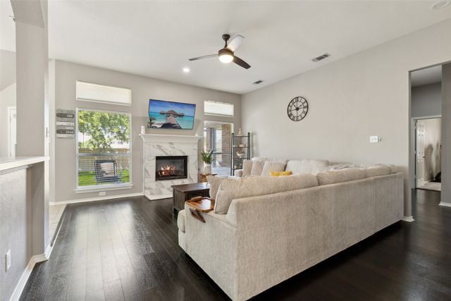 400 Sparrow Hawk, Mckinney, TX 75072